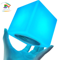16 RGB Cambio de color Cubo Lámpara de escritorio Impermeable Inalámbrico Recargable LED Cubo de luz Lámparas de mesa de lujo