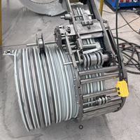 Machine de réparation d'égouts sans tranchée en cage spirale composite acier-plastique DN300-5000 pour tuyau dans tuyau