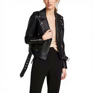 Chaqueta de cuero genuino negro para mujer, estilo motero, con cremallera asimétrica, cintura con cinturón, abrigo de piel de oveja, solapa, bolsillos con cremallera, ajuste personalizado, estilo exterior. - Product Image 1