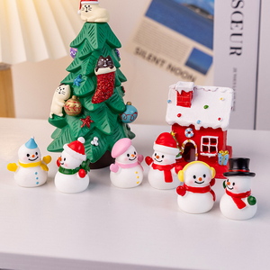 Muñeco de nieve de resina en miniatura de Navidad de invierno con sombrero, bufanda, guantes, juguete, Mini artesanías de resina, muñeco de nieve, accesorios de Decoración de mesa de jardín - Product Image 2