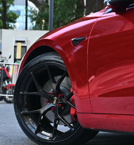 Film de protection de voiture rouge électro-plaqué de qualité supérieure, vinyle PET brillant. Amovible, compatible avec la peinture et homologué pour la circulation routière pour l'<span class=keywords><strong>immatriculation</strong></span> des véhicules - Product Image 5