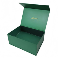 Boîte cadeau rigide de luxe verte imperméable en matériaux recyclés doublée d'une éponge, personnalisée, grande, avec fermeture magnétique noire, emballage de produit, logo