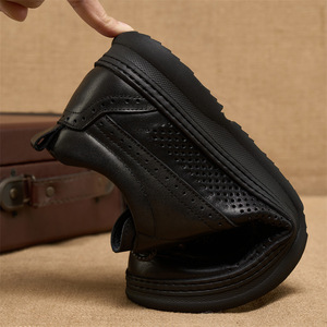 AIBUQIS Chaussures bateau pour hommes en cuir véritable, bout rond, à lacets, respirantes, décontractées d'été, semelle extérieure en caoutchouc, semelle intermédiaire en EVA - Product Image 3