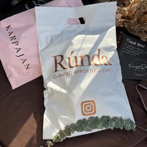 Sac d'expédition en polyéthylène biodégradable avec logo personnalisé imprimé pour vêtements pour animaux de compagnie, sac d'emballage pour vêtements - Product Image 5