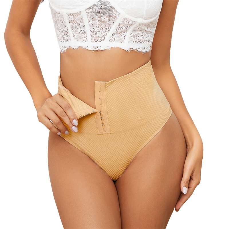 Seamless Tummy-Control Thong (3D004): waistband, closure and adjustment-point detail