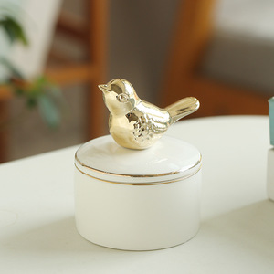 Scatola Portaoggetti in Porcellana Bianca Monocromatica con Finitura Dorata, Stile Nordico Semplice ed Europeo, Creativa per Gioielli o Candele - Product Image 6