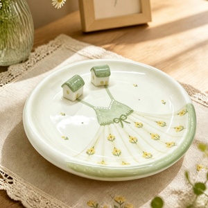 Assiette en céramique Lelyi créative et mignonne, faite à la main, peinte à la main, de forme <span class=keywords><strong>maison</strong></span>, à haute valeur esthétique, pour fruits et salades, vente en gros - Product Image 4