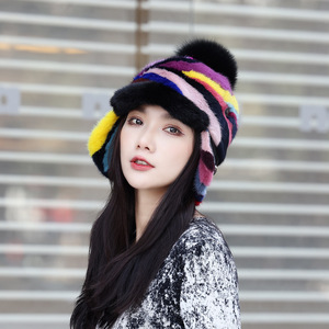 Casquettes en <span class=keywords><strong>fourrure</strong></span> de vison véritable Chapeaux de mode en <span class=keywords><strong>fourrure</strong></span> pour femmes multicolores Chapeaux chauds d'hiver colorés avec <span class=keywords><strong>pompon</strong></span> - Product Image 4
