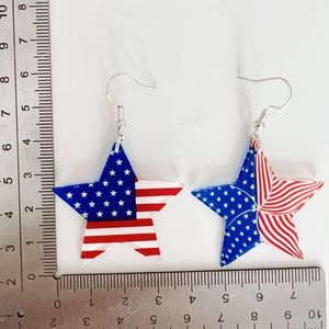 Boucles d'oreilles en forme de cœur pour la fête de l'indépendance américaine, boucles d'oreilles pendantes en acrylique pour fête, design drapeau rouge, blanc et bleu - Product Image 4