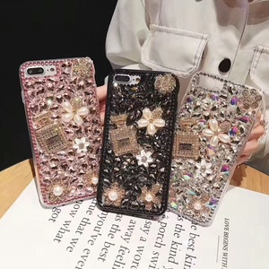 Di lusso del Diamante Bottiglia di Profumo A Mano A Forma di Copertura Della Cassa Del Telefono <span class=keywords><strong>Per</strong></span> il <span class=keywords><strong>iPhone</strong></span> 11 Pro MAX Xs Max 5S <span class=keywords><strong>SE</strong></span> 6 6S 7 8 PIÙ - Product Image 4