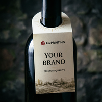 Boîte en papier personnalisée pour accrocher sur le col de bouteille, emballage personnalisé pour la marque de bouteilles de vin et la présentation de produits haut de gamme