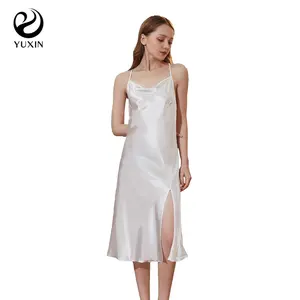 बिना आस्तीन का साटन लंबी पोशाक महिलाओं के लिए घुटने की लंबाई पर्ची Nightgown प्लस आकार महिलाओं के नाइटवियर