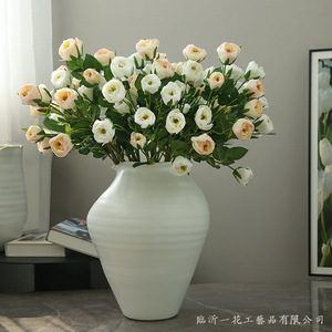 ดอกกุหลาบผ้าไหมเจ็ดหัว ยี่ห้อ Yihua ดอกไม้ประดิษฐ์ สีขาว สีแชมเปญ สีส้ม ตกแต่งบ้านสไตล์โมเดิร์นเรียบง่าย จัดแจกัน - Product Image 1