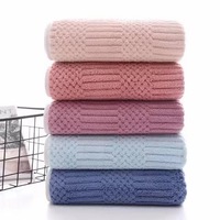 Ensemble de draps de bain en microfibre oversiz avec logo personnalisé serviettes extra large séchage rapide grands adultes de luxe avec impression personnalisée 70*140 en vrac