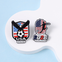 Épinglette en émail de football États-Unis 2026, drapeau américain, joueur et aigle, broche en métal, badge sportif, bijoux de mode, cadeaux