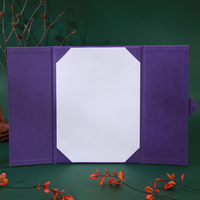 Porta Certificados Profesional con Lámina Dorada, Páginas Insertables Impresas Personalizadas, Cubierta de Cuero PU Premium para Diploma y Presentación de Premios