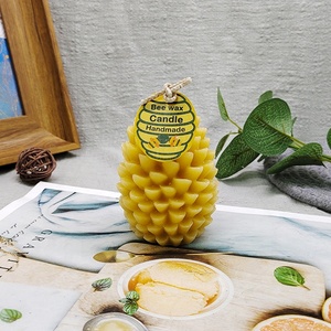 LE08 Nến Thơm Sáp Ong Hình Nón Thông Trang Trí Nhà Bán Sỉ Cho Bữa Tối Ngoài Trời - Product Image 2