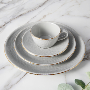 Weiye <span class=keywords><strong>2025</strong></span> Hot Bán Bắc Âu Phong Cách Sứ Bộ Đồ Ăn Màu Grey Màu Tráng Men Vàng Rim Gốm Đặt Bữa Ăn Tối Cho Đám Cưới - Product Image 5