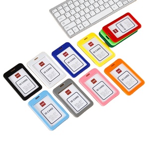 Meilleures ventes <span class=keywords><strong>Porte</strong></span>-<span class=keywords><strong>badge</strong></span> en <span class=keywords><strong>plastique</strong></span> dur vertical à double fenêtre <span class=keywords><strong>Pochette</strong></span> de protection pour carte d'identité - Product Image 4