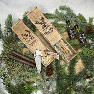 Boîte de cadeaux personnalisée pour garçons d'honneur Paquet de vin à cigares Boîte à couteaux en bois gravée pour proposition de mariage pour homme - Product Image 1