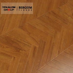 Revêtement de sol <span class=keywords><strong>stratifié</strong></span> de <span class=keywords><strong>parquet</strong></span> à chevrons en bois d'ingénierie <span class=keywords><strong>Chevron</strong></span> de style moderne de 12mm pour sols de salon - Product Image 5