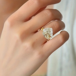 Anillo vivo de piedra natural al por mayor, anillo ajustable de alambre enrollado a mano de cristal crudo irregular - Product Image 2