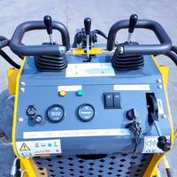 Mini-chargeuse sur chenilles à moteur essence haute performance WKL360 avec godet de 0,08 à 0,13 m³
