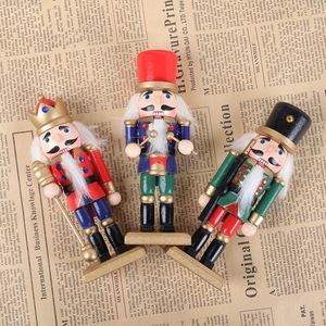 ชุดของตกแต่งคริสต์มาสงานฝีมือไม้วอลนัท 3 ชิ้น - Product Image 3