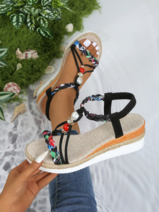 Nouvelles sandales compensées pour femme, style européen et américain, à perles, semelle épaisse, bout ouvert, style romain - Product Image 6