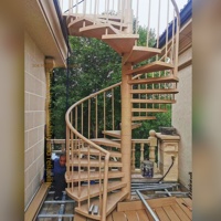Escalier tournant extérieur de style moderne personnalisé 304 acier inoxydable fer forgé avec bois maison villa rénovation conception en spirale
