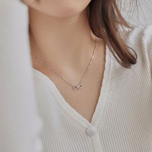 Collier pendentif Dylam en argent sterling 925 avec zircone 5A étincelante, symbole de l'infini double chiffre 8, en stock, sans MOQ - Product Image 5