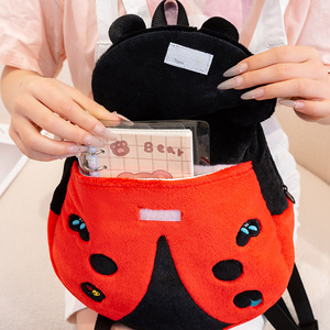 Enfants coccinelle en peluche <span class=keywords><strong>sac</strong></span> à <span class=keywords><strong>dos</strong></span> dessin animé peluche jouets <span class=keywords><strong>sac</strong></span> à <span class=keywords><strong>dos</strong></span> enfants mignon belle <span class=keywords><strong>maternelle</strong></span> enfants sacs - Product Image 6