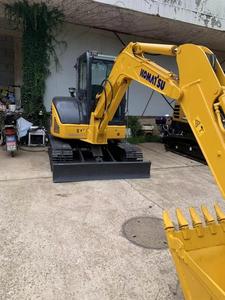 Mini-excavatrice Komatsu PC56 d'occasion, 5 tonnes, modèle 2022, moteur et composants de boîte de vitesses Cummins, certifiés du Japon - Product Image 2