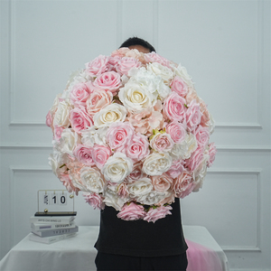 Bola de Flores Romántica Rosa y Blanca de 50cm para Decoración de Eventos con Temática Floral - Product Image 1