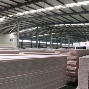 Panneaux de plafond en <span class=keywords><strong>PVC</strong></span> économiques, ignifuges, imperméables, faciles à installer, faciles à nettoyer, non toxiques, panneaux muraux pour projets de rénovation - Product Image 6