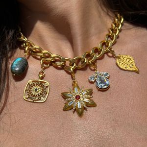 Collier à breloques à maillons en perles plaqué or personnalisé pour femmes collier à breloques en acier inoxydable avec nœud en cristal et cœur bijoux à breloques - Product Image 4