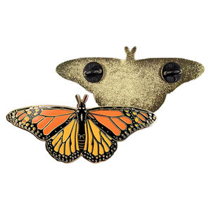 Épingles papillon personnalisées réalistes très 3D émail dur coloré insecte insigne métal chapeau ornement vêtements accessoires cadeaux de mode - Product Image 2