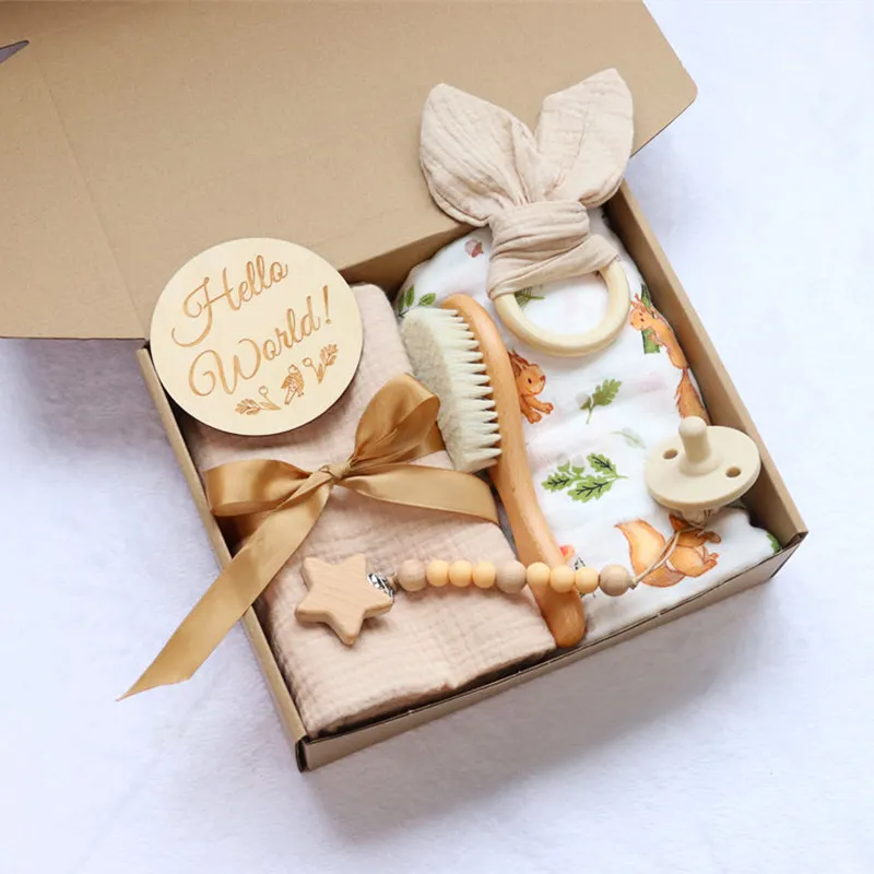 Neugeborene individuell bedrucktes Badetuch Wollbürste Dusche Geschenkset Schachtel Musselindecke Babypaket Geschenkset
