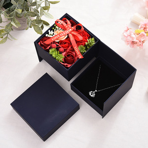 Scatola Regalo Rotante con Rosa per Decorazioni Matrimoniali e San Valentino, Fiore Artificiale Eterno Creativo, Set Regalo per la Festa della Mamma - Product Image 4
