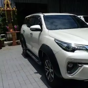 Guardabarros de Fibra de Carbono ABS de Color Negro, Nuevo Diseño en Oferta, para Toyota Fortuner 2016 en Adelante - Product Image 4