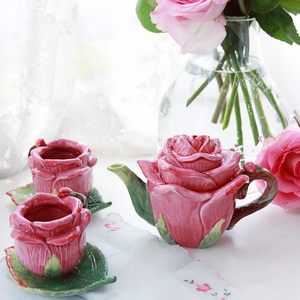 Set di Caffettiera e Teiera in Porcellana con <span class=keywords><strong>Rose</strong></span> 3D Dipinte a Mano, Fiori Rossi e Foglie Verdi, Set Durevole di 5 Pezzi - Product Image 6