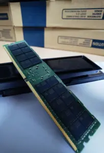 Hot Sale Samsung M393A8G40AB2-CWEGY 64G-PC4-3200 Memory Module For Servers Low Price In Stock RAMs