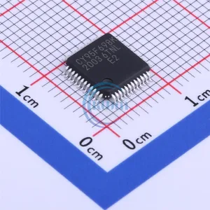 KWM Chip IC Sirkuit Terpadu CY95F698KPMC-G-UNE2 MCU LQFP-48 Kontroler Mikro Baru Asli Tersedia