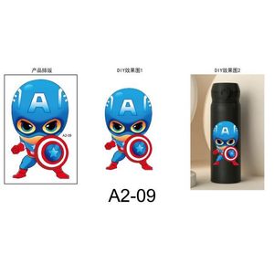 สติกเกอร์พีวีซีซูเปอร์ฮีโร่ขนาดเล็กสไตล์การ์ตูนสำหรับโครงการ DIY และเพื่อการตกแต่ง - Product Image 1