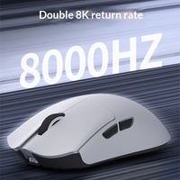 Souris de jeu sans fil Darmoshark M3 V2 56g PAW3395 26000 DPI 8K Tri-mode avec interrupteur Huano 80M pour PC Esports, idéale pour les mains moyennes à grandes