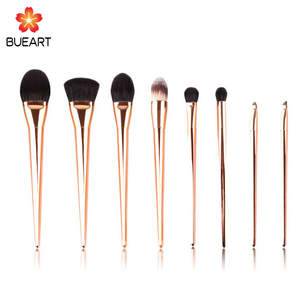 DailyQueen ensemble de pinceaux de maquillage professionnel pour femmes 8 pièces pinceaux de beauté en placage en forme de coeur en or rose utilisés avec le blaireau - Product Image 2