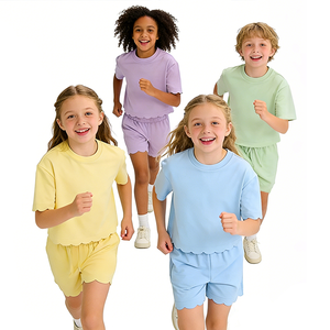 Ensemble short festonné 100 % coton peigné pour petite fille, tenue d'été personnalisée <span class=keywords><strong>deux</strong></span> pièces pour bébé fille, vêtements pour bébé, vente chaude - Product Image 1