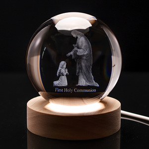 Quả cầu pha lê khắc laser 3D trực tiếp từ nhà máy, đế gỗ LED, chủ đề Thánh giá thiên thần, quà tặng Lễ Rước Lễ lần đầu cho trẻ em - Product Image 4