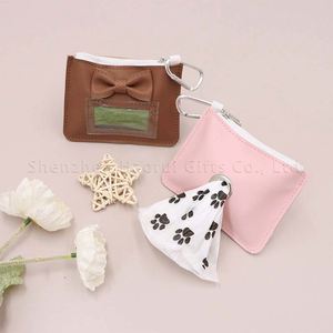 Porte-sac à déjections canines personnalisé en cuir PU gaufré avec mousqueton, distributeur de sacs à déjections, pochette à déjections pour animaux de compagnie avec fermeture éclair et nœud mignon, attache-lesse - Product Image 2