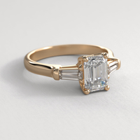 Bague de mariage en or massif 10K/14K/18K avec trois pierres en diamant de laboratoire taille émeraude et baguette conique personnalisée, certifiée IGI CVD/HPHT VVS